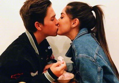 好听情侣个性签名(情侣签名唯美简短)