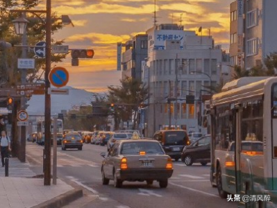 ​我爱的人不在这个城市说说文案（异地恋说说暖心经典语录）