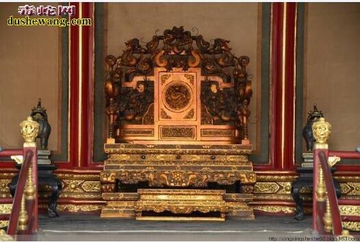 解密:故宫龙椅灵异事件 为什么故宫龙椅不能坐?