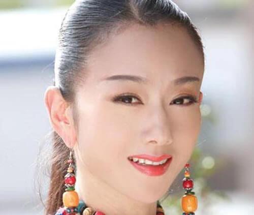 树林里传来奇怪的叫声,老公吓昏后,妻子没了主意!