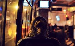 闹鬼的公交车(幽默故事)