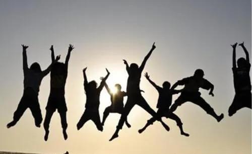 那些到晚上就和你讲恐怖故事的舍友们!