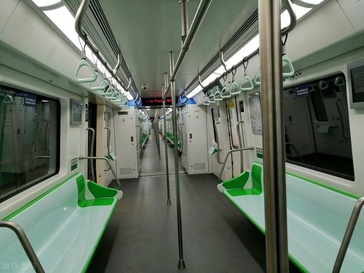 亲身经历乘地铁遇到的怪事