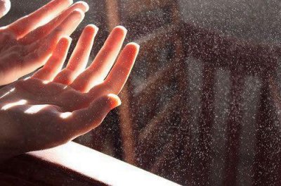 ​七月再见八月你好的独白句子(精选32句)