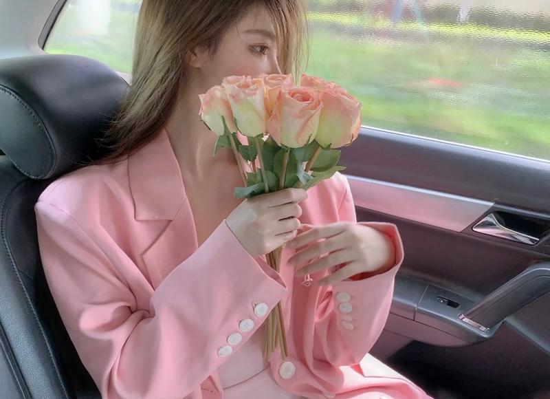 给女孩子讲故事哄她睡觉 哄女孩子睡觉的童话故事 给女孩子讲故事哄她睡觉 哄女孩子睡觉的童话故事