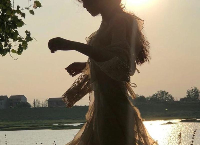 四月的离别,五月的重逢,爱情中的故事 四月的离别,五月的重逢,爱情中的故事