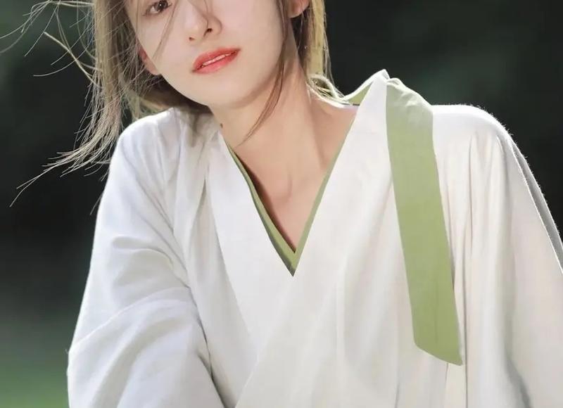 热情与温柔的碰撞:火象星座与水象星座的恋爱故事 热情与温柔的碰撞:火象星座与水象星座的恋爱故事