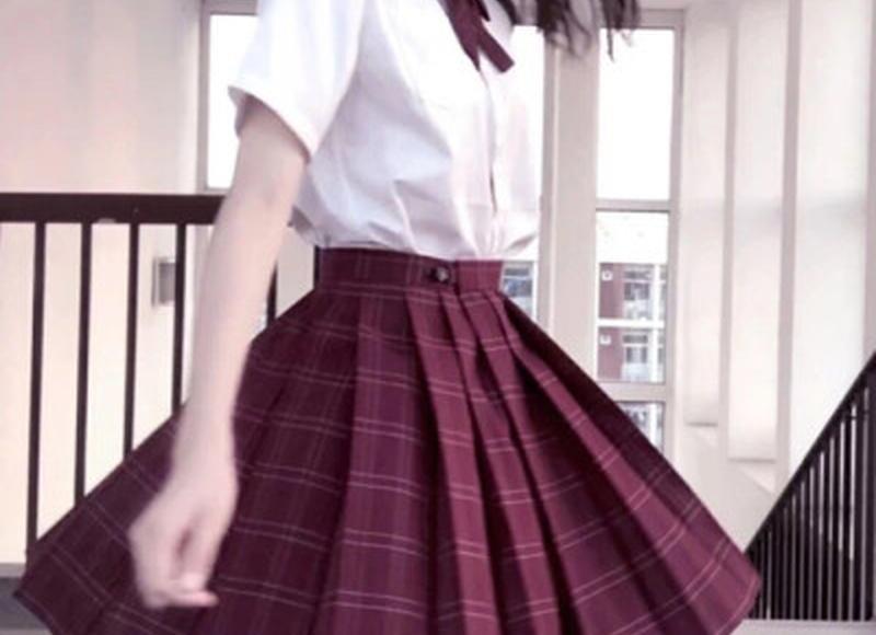 励志小故事及感悟100字左右(早会励志小故事及感悟)