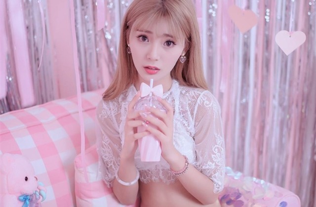 带有符号好听的游戏名女生的 带有符号好听的游戏名女生的