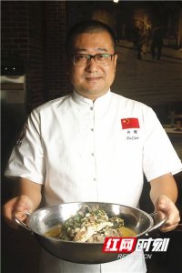 ​许家故事全新升级“筒子骨炖黄鸭叫”大受欢迎