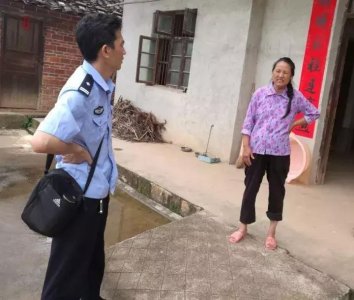 ​乡村警察故事：在乡下当“管家”十四年，这位村警要火！