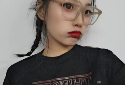 ​朋友圈晒吃草莓的短句(优选103句)