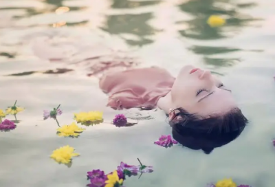 ​简单的订婚祝福语大全-58句